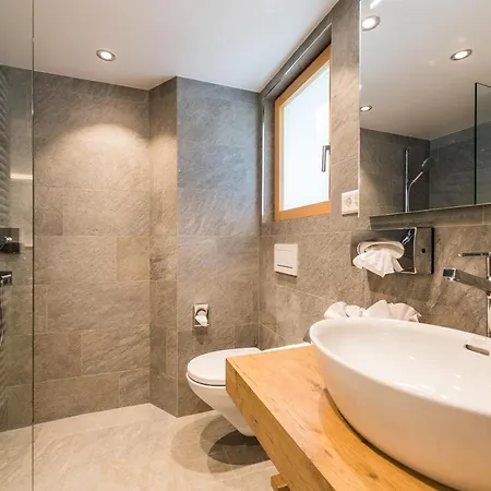 Bella Vista Hotel 3*