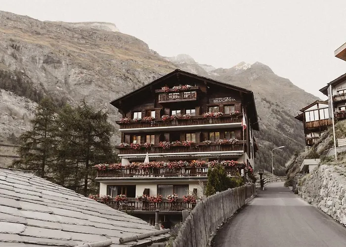 Отель Bella Vista 3*